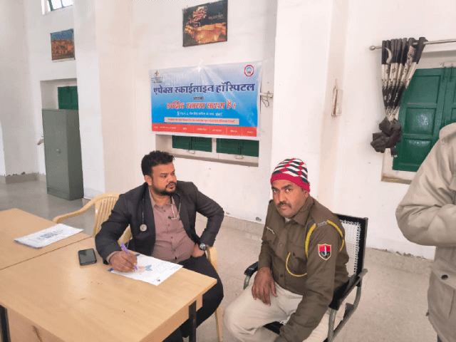 Health check-up camp held at Jhunjhunu Police Lines; people seen alert towards their health | जवानों ने जांची सेहत: झुंझुनूं पुलिस लाइन में जांच शिविर, स्वास्थ्य के प्रति दिखे सजग, – Jhunjhunu News