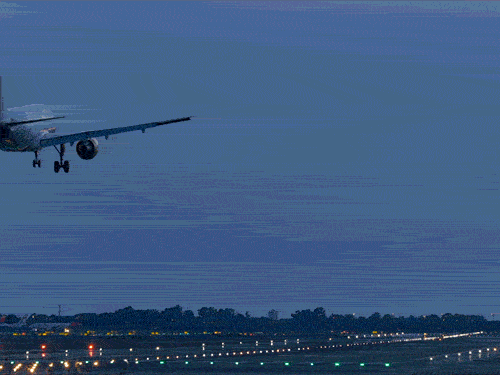 खराब मौसम से जयपुर एयरपोर्ट पर पैसेंजर्स हुए परेशान:चार्टर से उड़ान नहीं भर सके रामदेव, चंडीगढ़ फ्लाइट हुई कैंसिल