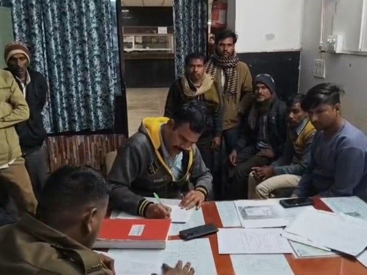 पति के साथ बाइक पर जा रही पत्नी की मौत:एमपी में हुआ हादसा-झालावाड़ में तोड़ा दम, बाइक ने मारी थी टक्कर