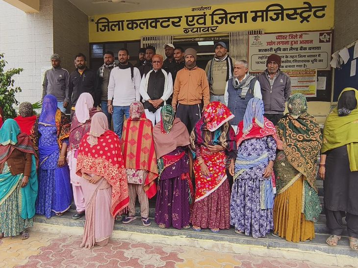 अवैध पोल्ट्री फार्मों से गंदगी-दुर्गंध, बीमारियों का खतरा बढ़ा:फतेहगढ़ सल्ला में ग्रामीणों ने प्रशासन से सख्त कार्रवाई की मांग की