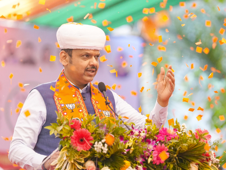 Fadnavis takes a dig at Ajit without naming him. | फडणवीस का बिना नाम लिए अजित पर तंज: विरोधियों में हताशा; अजित ने भ्रष्टाचार के आरोप लगाए थे; निकाय चुनाव में भाजपा–NCP आमने–सामने