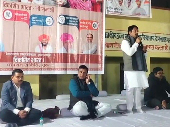 Rajasthan Minister Gahlot Visits Depalsar, Promises Stronger Village Schemes | मंत्री गहलोत ने देपालसर में सुनीं ग्रामीणों की समस्याएं: कहा— विकसित भारत-जी रामजी योजना से गांवों में सुविधाएं होंगी मजबूत – Churu News