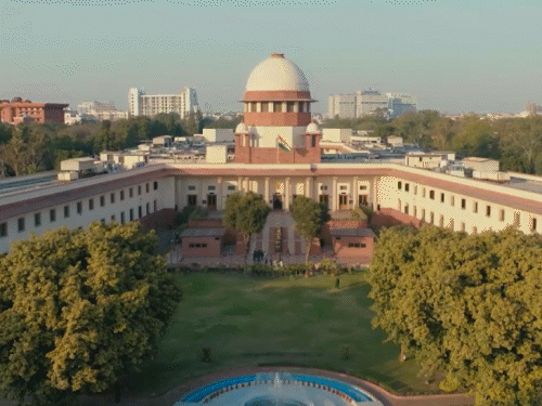 Supreme Court dismisses petition in AgustaWestland case | सुप्रीम कोर्ट ने अगस्ता वेस्टलैंड केस में याचिका खारिज की: कहा- अमीर लोग केस दर्ज होने पर कानून को चुनौती देने लगते हैं