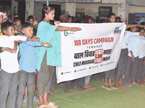 19 child marriages were prevented in Pratapgarh in the year 2025. | प्रतापगढ़ में वर्ष 2025 में 19 बाल विवाह रोके गए: 14 बच्चों को बंधुआ मजदूरी से बचाया, 47 बाल श्रम से मुक्त कराए गए – pratapgarh (Rajasthan) News