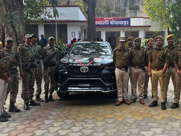 बांसवाड़ा के व्यापारी को धमकाया, दबाव बना कर फॉर्च्यूनर ली:मकान कब्जे में लेने आया तो FIR करवाई; हिस्ट्रीशीटर समेत 4 गिरफ्तार