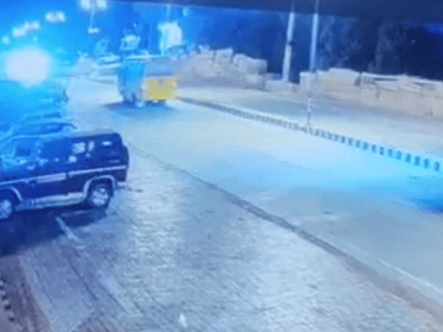 जोधपुर में 7 मिनट में 9 लाख के गहने चुराए:गाड़ी का लॉक तोड़कर बैग उठा ले गए बदमाश, मंदिर में दर्शन करने गया था परिवार