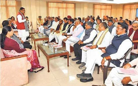 सत्र का जनहित में पूरा सदुपयोग करें