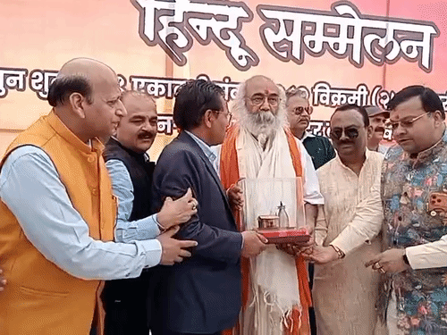 'अखिलेश मुसलमान और राहुल हिन्दुओं को ईसाई बनाना चाह रहे':प्रमोद कृष्णम बोले- पहले पार्टी के लिए थे समस्या, अब राष्ट्र की समस्या हैं नेता प्रतिपक्ष