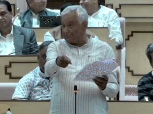 किरोड़ी बोले-पार्टी नहीं छोड़ सकता, चाहे तोप से उड़ा दो:कांग्रेस विधायक ने मेरी तारीफ ऐसी-तैसी करने के लिए की या भलाई के लिए, नहीं पता