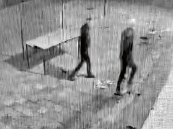 चोरी का मामला:चोरों को छोड़ा, सीसीटीवी कैमरे की डिस्क से फुटेज हटाए, परिवादी ने विरोध किया तो उसे भी हवालात में बंद किया