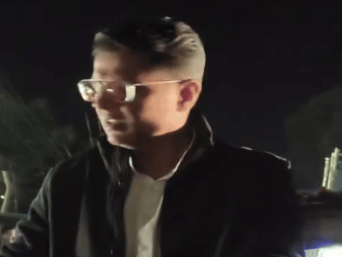 स्वागत में पटाखे चलाने पर कार्यकर्ताओं से नाराज हुए पायलट:बोले-किसी की शोक सभा में जाते समय ये करना क्या अच्छी बात है