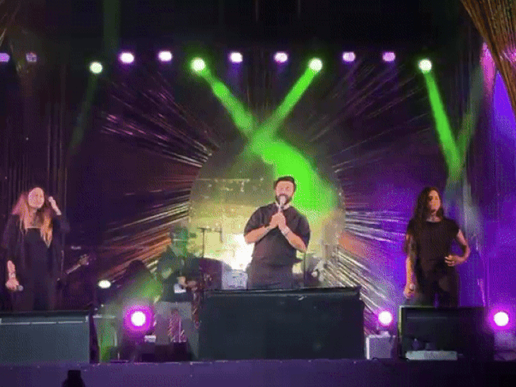 सिंगर अमित त्रिवेदी नाइट में जमकर झूमे-नाचे युवा:गांधी ग्राउंड में 3 दिवसीय वर्ल्ड म्युजिक फेस्टिवल का समापन, बड़ी संख्या में पहुंचे लोग