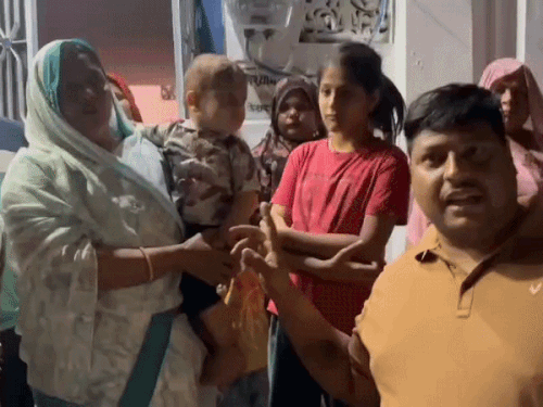 कोटा के केशवपुरा में बच्चे को उठाने की कोशिश:घर में घुसकर बच्चे का हाथ पकड़ा, मां की सूझबूझ से टला हादसा